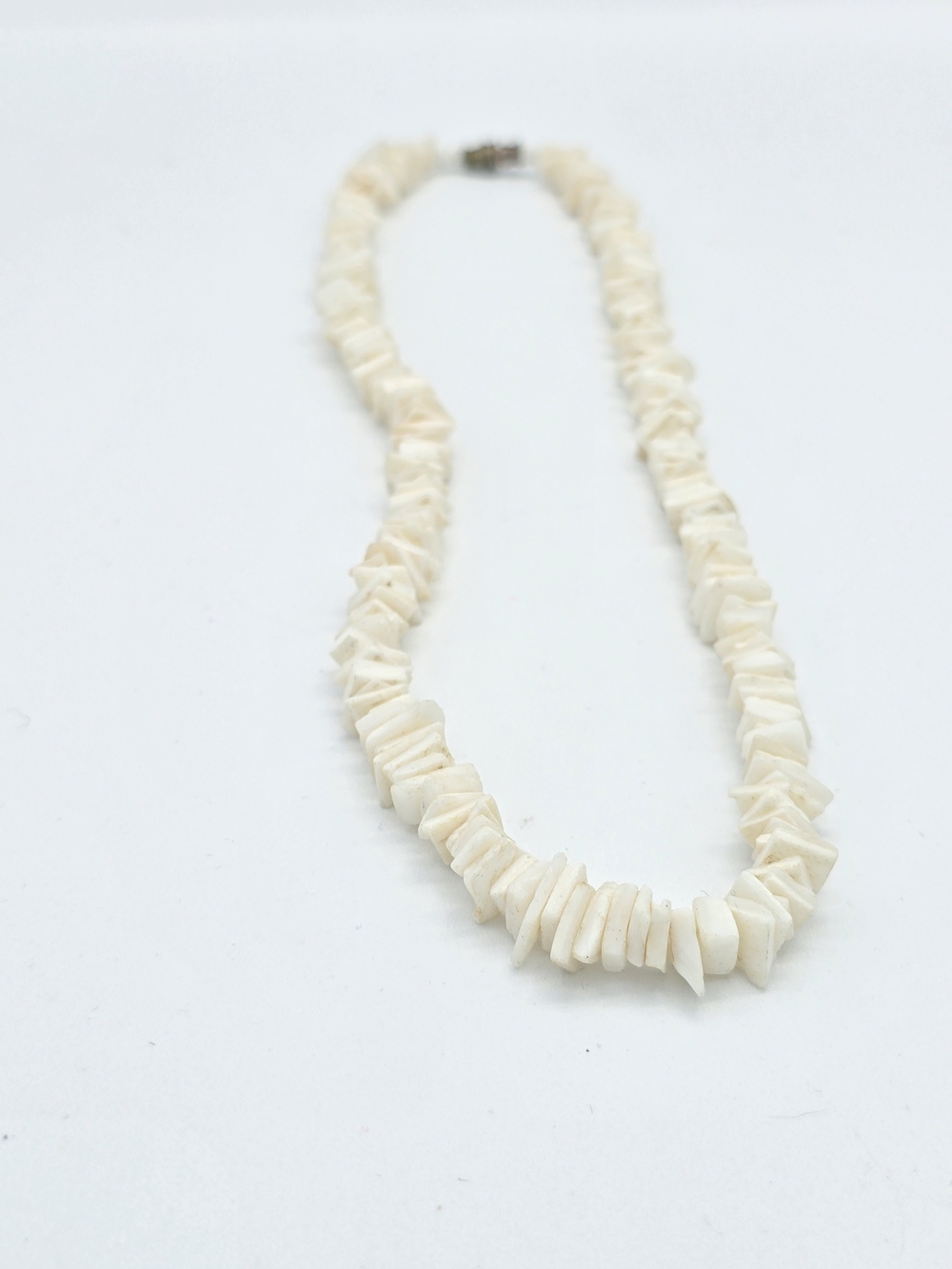 Vintage White Puka Shell Chip Choker Necklace Surfer Beach Jewelry 18"